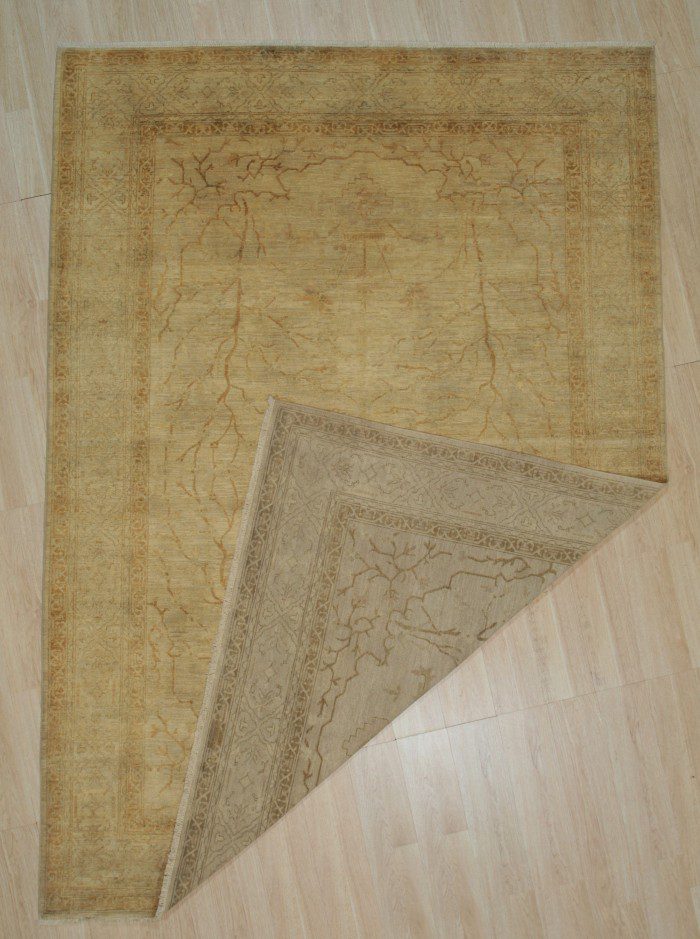 Hand knotted area rugs