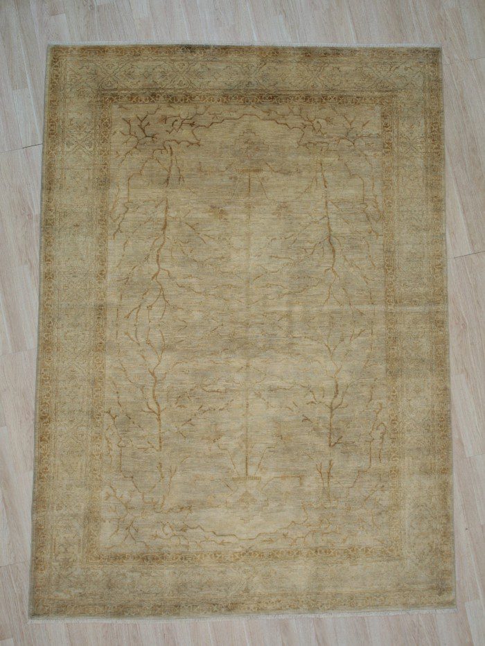 Hand knotted area rugs