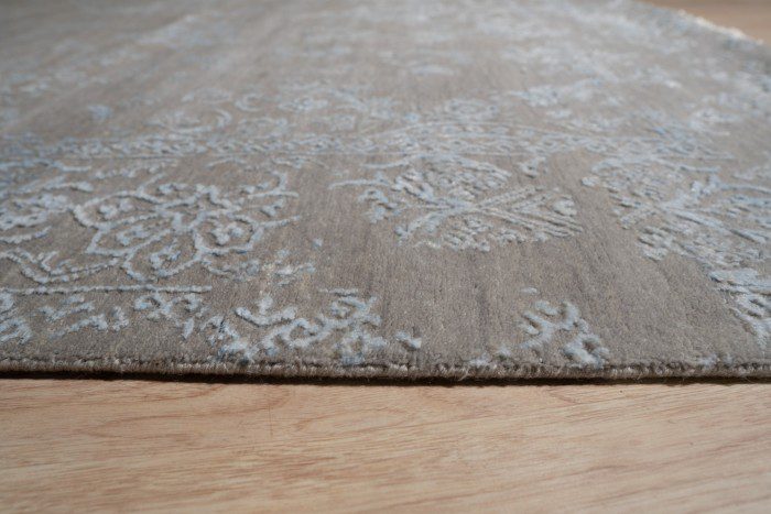 Hand knotted area rugs