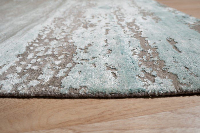 Hand knotted area rugs