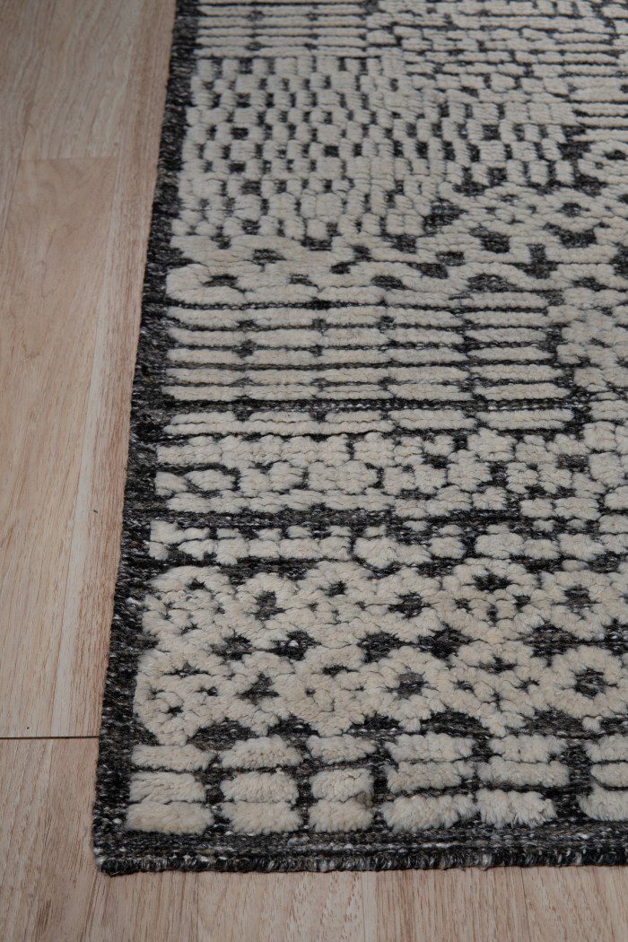 Hand knotted area rugs