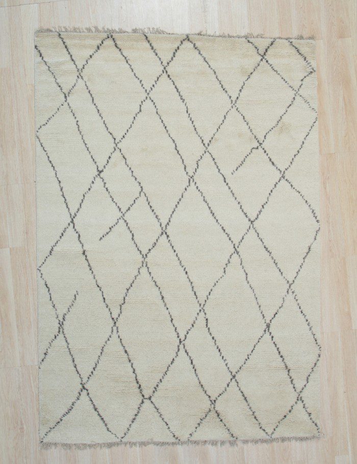 Hand knotted area rugs