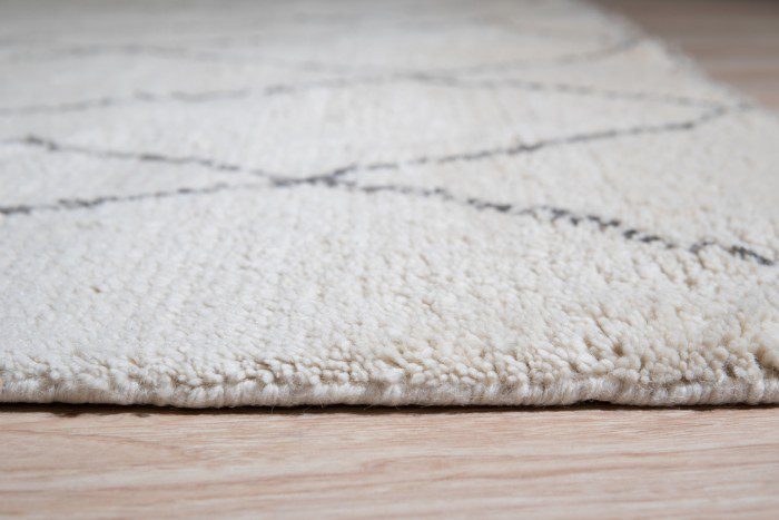 Hand knotted area rugs