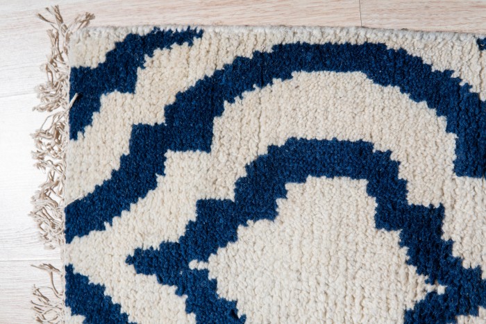 Hand knotted area rugs