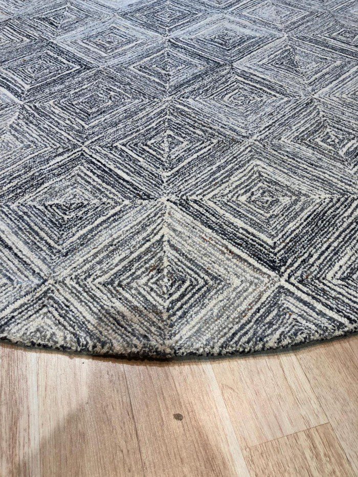 Hand knotted area rugs