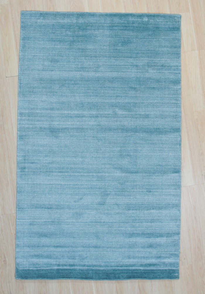 Hand knotted area rugs