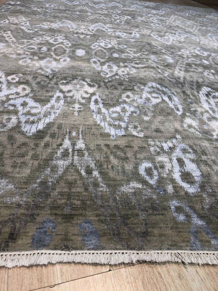 Hand knotted area rugs